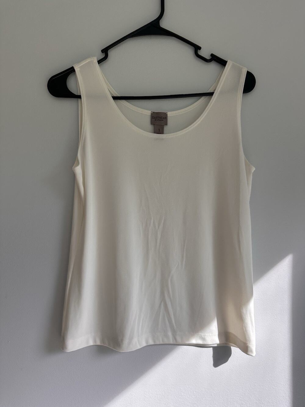 Easywear Chicos Cream Tank Top Knit Stretchy Shell Size 1 Or US 8 Layer Capsule